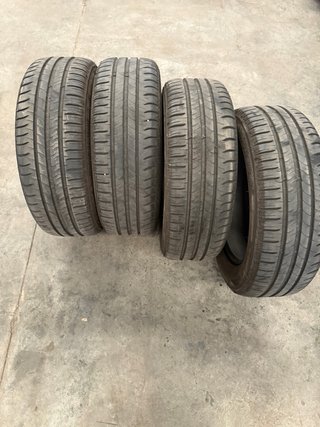 4 Neumáticos Michelin 205/60R16 92H