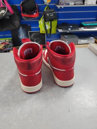 Nike Air Jordan Rojo/Blanco Talla 39