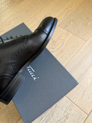 Zapatos Emidio Tucci Negros puestos un solo día