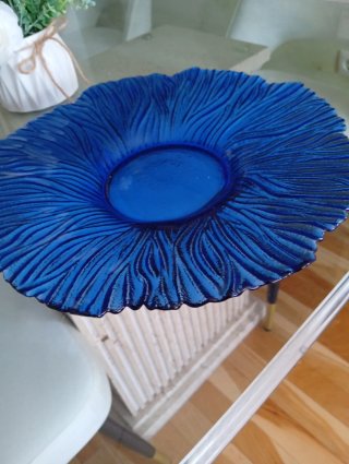 Centro de mesa azul de cristal