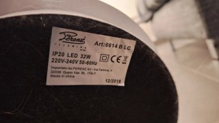 Piantana LED moderna bianca