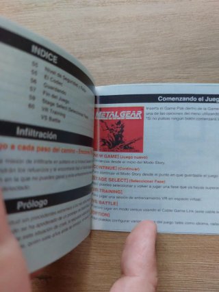 Caja y Manual Metal Gear Solid Game Boy Color
