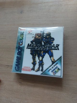 Caja y Manual Metal Gear Solid Game Boy Color
