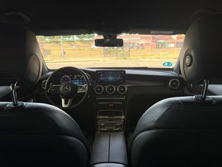 MERCEDES BENZ GLC300E *4MATIC* 2022