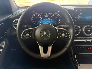 MERCEDES BENZ GLC300E *4MATIC* 2022