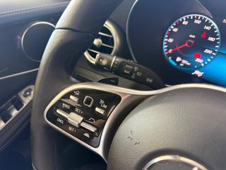 MERCEDES BENZ GLC300E *4MATIC* 2022