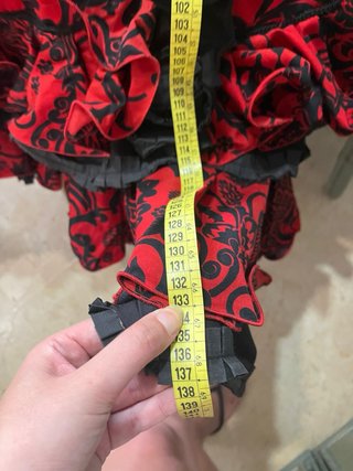 Traje de flamenca rojo y negro