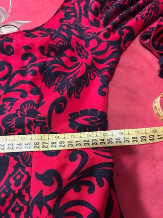 Traje de flamenca rojo y negro