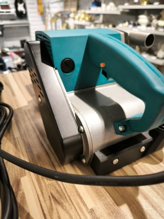 Lijadora Banda Profesional Virutex LB31EA