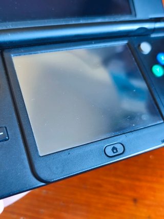 Nintendo 3DS dragón ball con cargador y lápiz