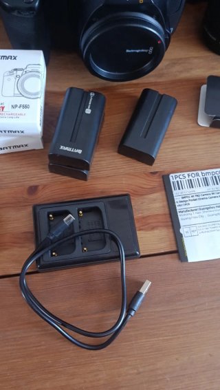 Blackmagic Pocket Cinema Camera 6K Pro Negociable