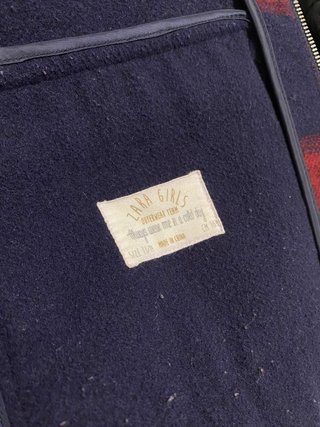 Chaqueta Zara cuadros rojo y azul estilo leñador