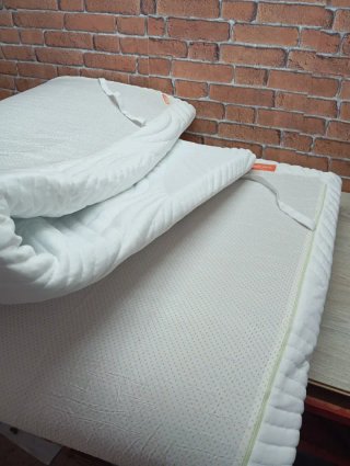 Topper in Schiuma Viscoelastica 160x200cm