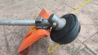 Desbrozadora Husqvarna 235r perfecto estado.