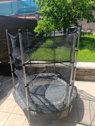 Cama elástica infantil con red de seguridad
