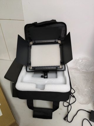 Neewer 660 LED Bi-Color Luz Video