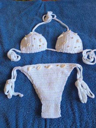 Biquíni Crochê Branco Tam XS/S Conchas