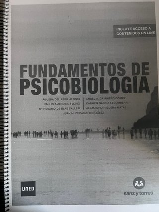 Libros UNED curso de ingreso y psicologia 1er año