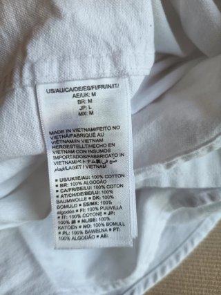 Camisa blanca Amazon Essentials