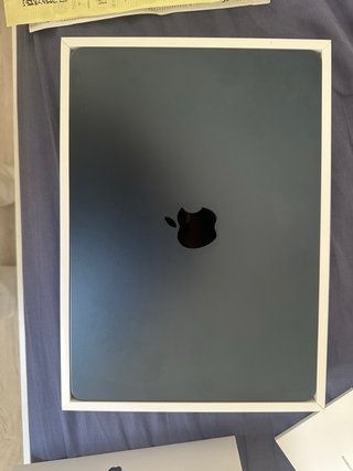 MacBook Air 13” M2 2022 8GB RAM 256GB SSD