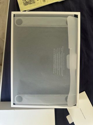 MacBook Air 13” M2 2022 8GB RAM 256GB SSD