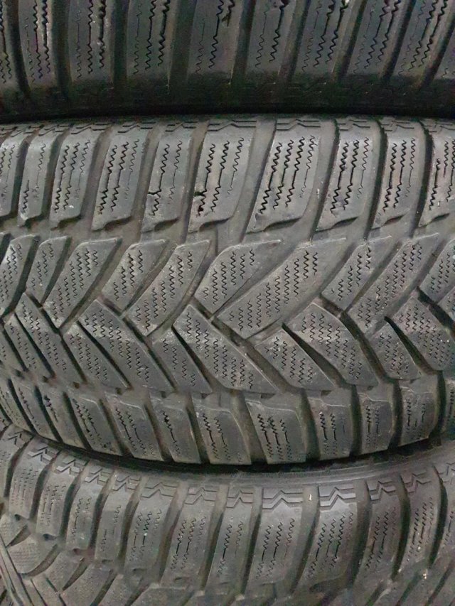 Neumáticos Invierno 245/45 R18 96 Dunlop Run Fl