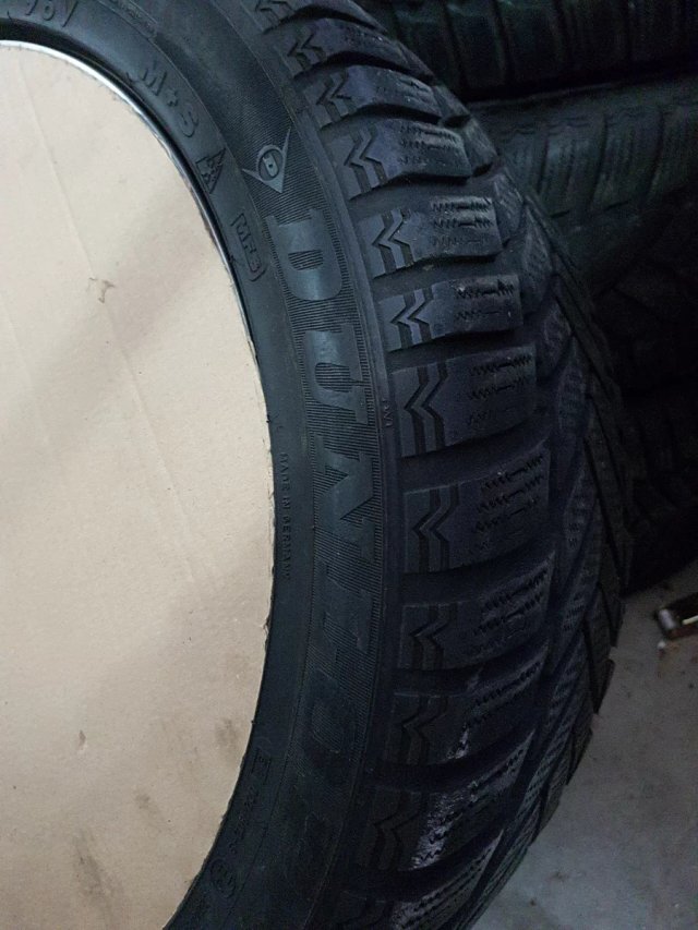 Neumáticos Invierno 245/45 R18 96 Dunlop Run Fl