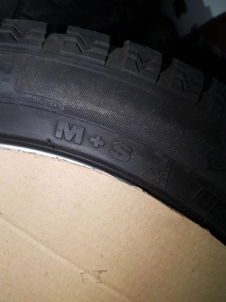 Neumáticos Invierno 245/45 R18 96 Dunlop Run Fl