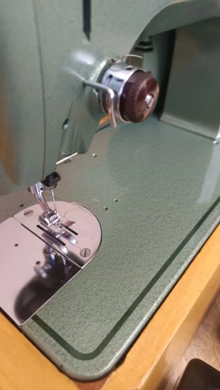 Máquina de coser Refrey VZ