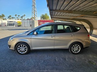 SEAT Altea XL 2.0tdi 140cv,automática,2011