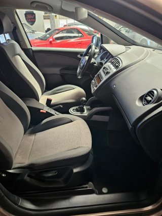 SEAT Altea XL 2.0tdi 140cv,automática,2011
