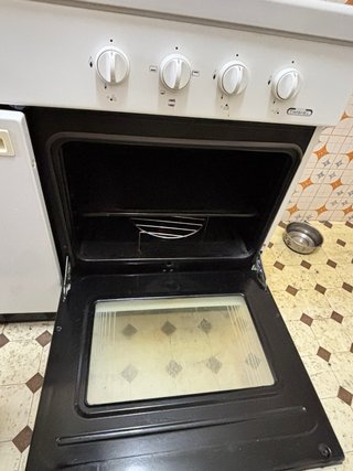 Cocina de Gas TIMSHEL Blanca con Horno