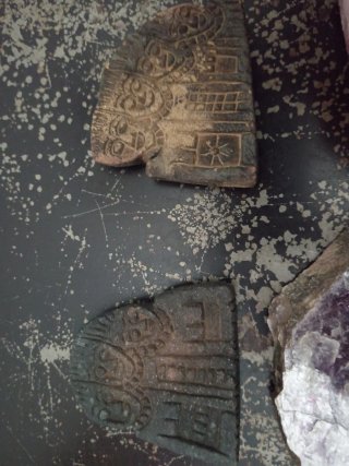 Lotto misto: pietre minerali e timbri