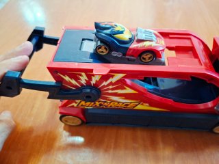 T-Racers Mix 'N Race Camión Trueno