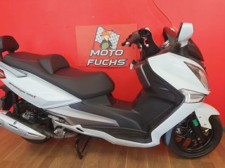 SYM Joymax 125i Maxi Scooter Blanca