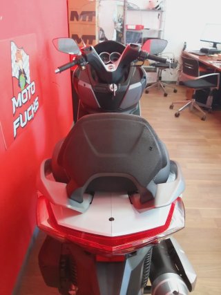 SYM Joymax 125i Maxi Scooter Blanca