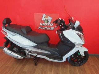 SYM Joymax 125i Maxi Scooter Blanca