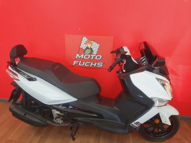 SYM Joymax 125i Maxi Scooter Blanca