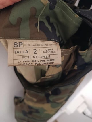 Ropa militar camuflaje