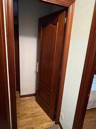 Puertas madera maciza interior