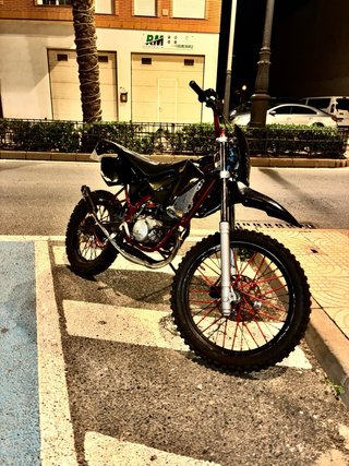 Beta RRT Enduro Moto Negra/Roja