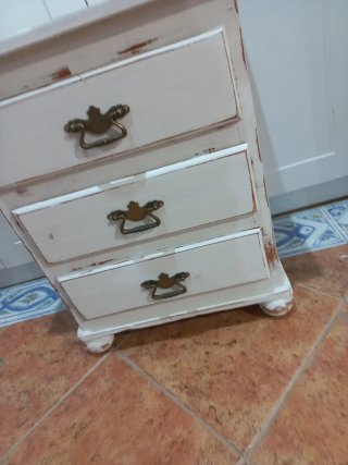 Mesita Noche Shabby Chic Decorada
