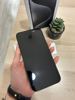 iPhone 15 Pro Max 256GB como nuevo