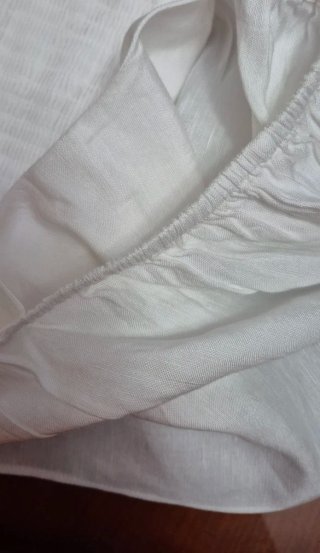 Top Bershka blanco sin tirantes