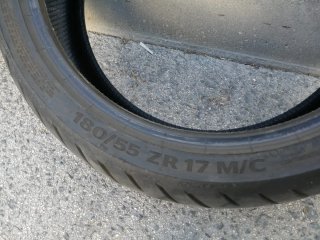 Neumático moto