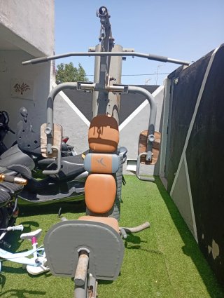 Máquina de gimnasio multifunción