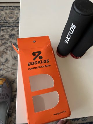 Puños BUCKLOS para MTB