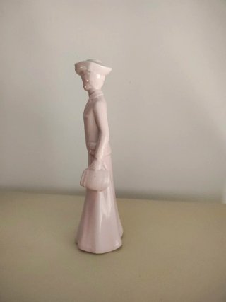 Figura porcelana Alexandra de Pauline Shone