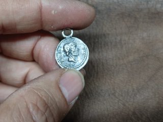 Collar moneda Eid Mar en Plata de Ley