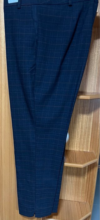 Pantalón Zara cuadros azul y marrón